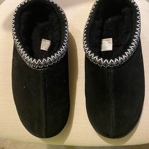 UGG Women’s Tasman Slipper (10) BEST OFFER ACCEPTED